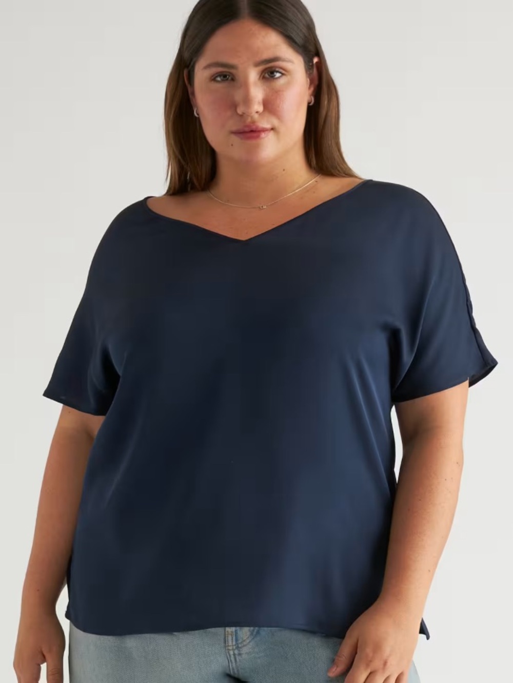 Quince Washable Stretch Silk Reversible V Neck Blouse navy size m